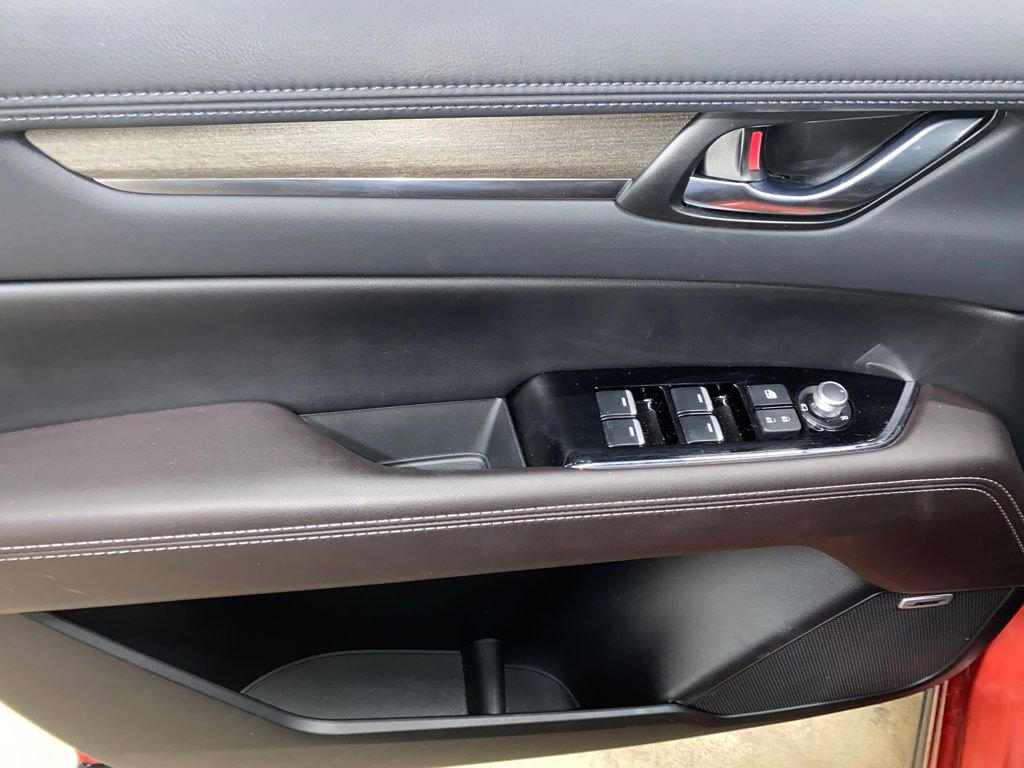Certified 2025 MAZDA CX-5 Signature image 17