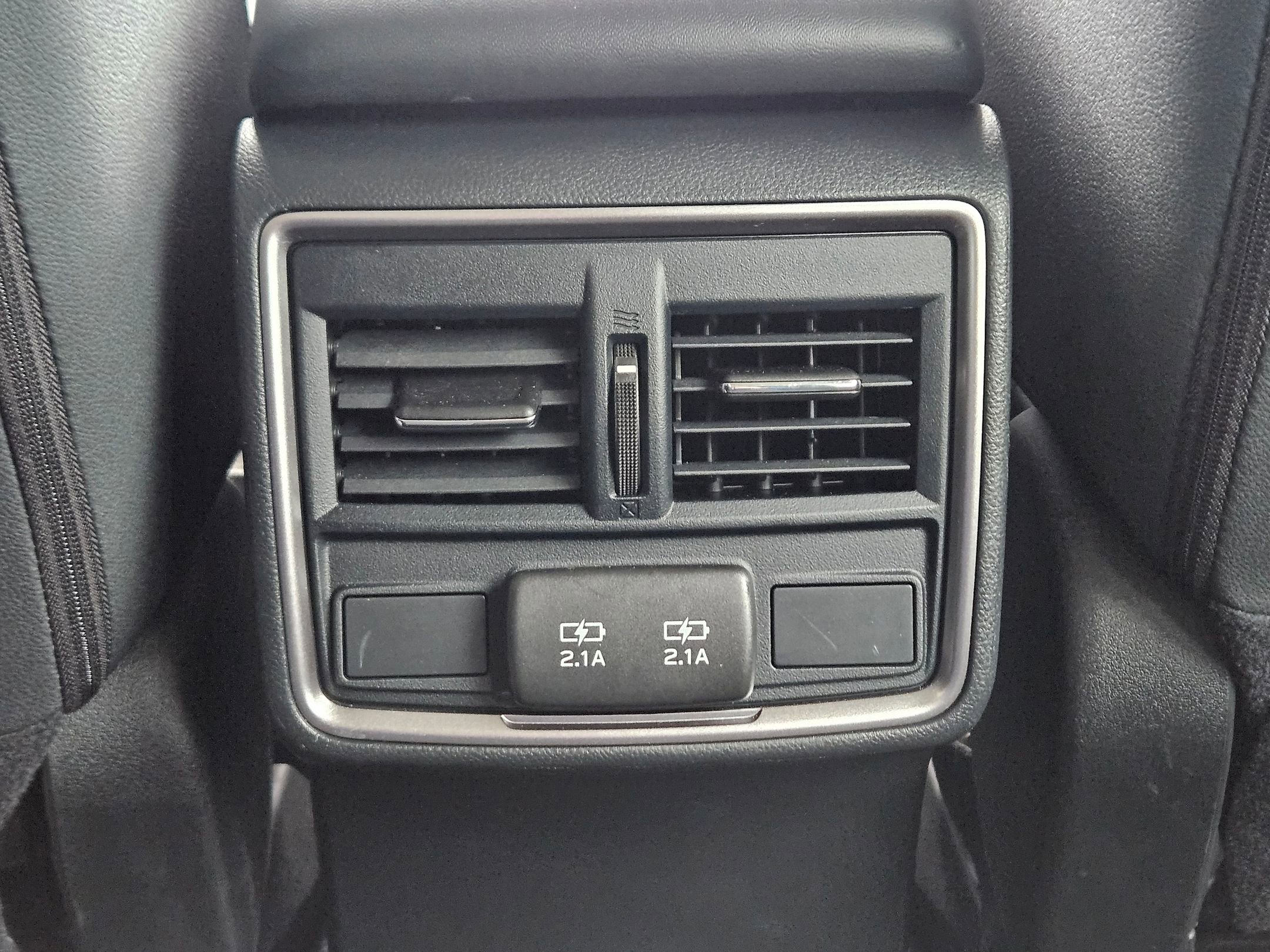 Used 2023 Subaru Forester Premium AWD/4WD image 29