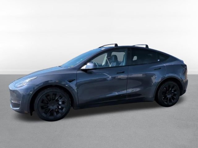 Used 2021 Tesla Model Y Long Range image 11