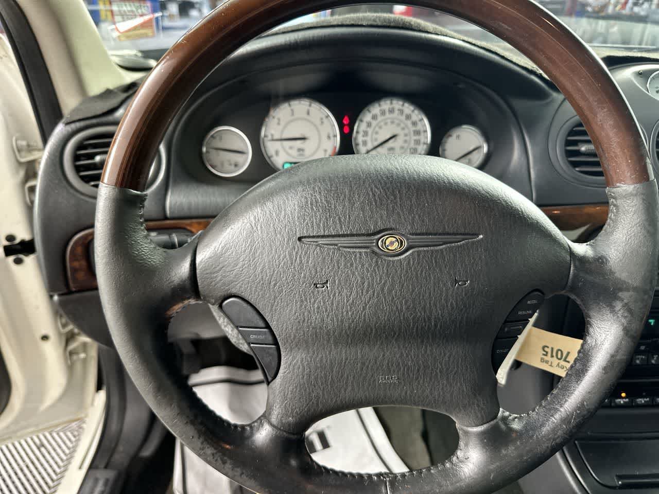 Used 2002 Chrysler Concorde Limited FWD image 14