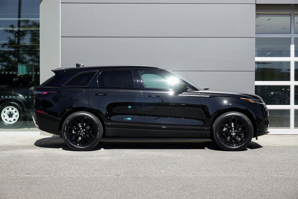 Used 2025 Land Rover Range Rover Velar S image 7