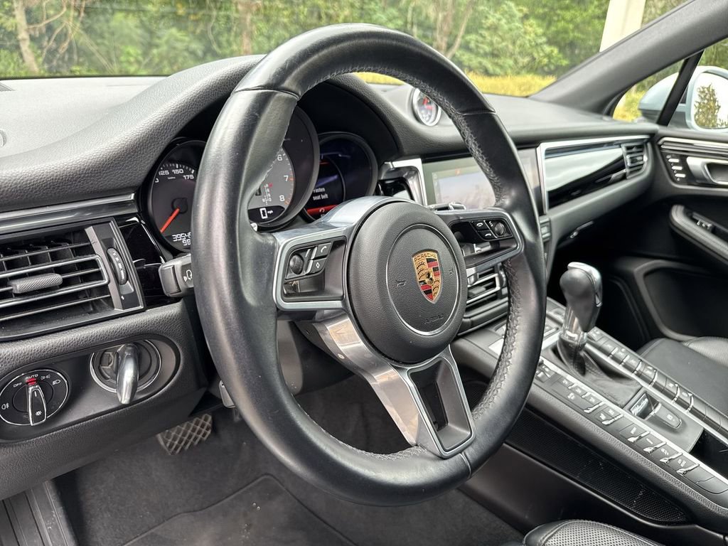 Used 2020 Porsche Macan S image 18