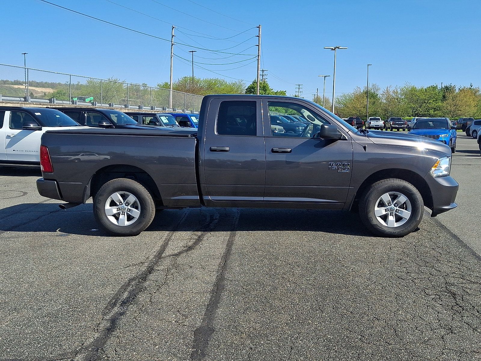 Used 2019 RAM 1500 Express image 7