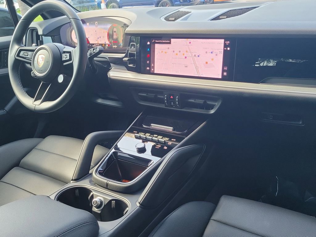 Certified 2025 Porsche Cayenne image 19