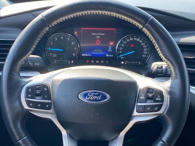 Used 2023 Ford Explorer XLT image 9