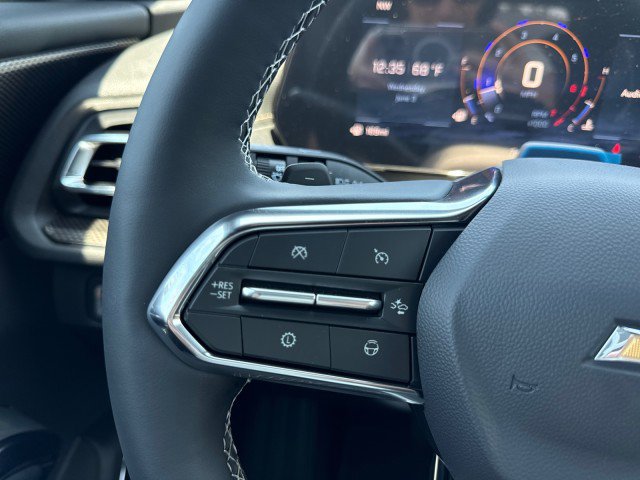 New 2026 Chevrolet Traverse High Country FWD image 32