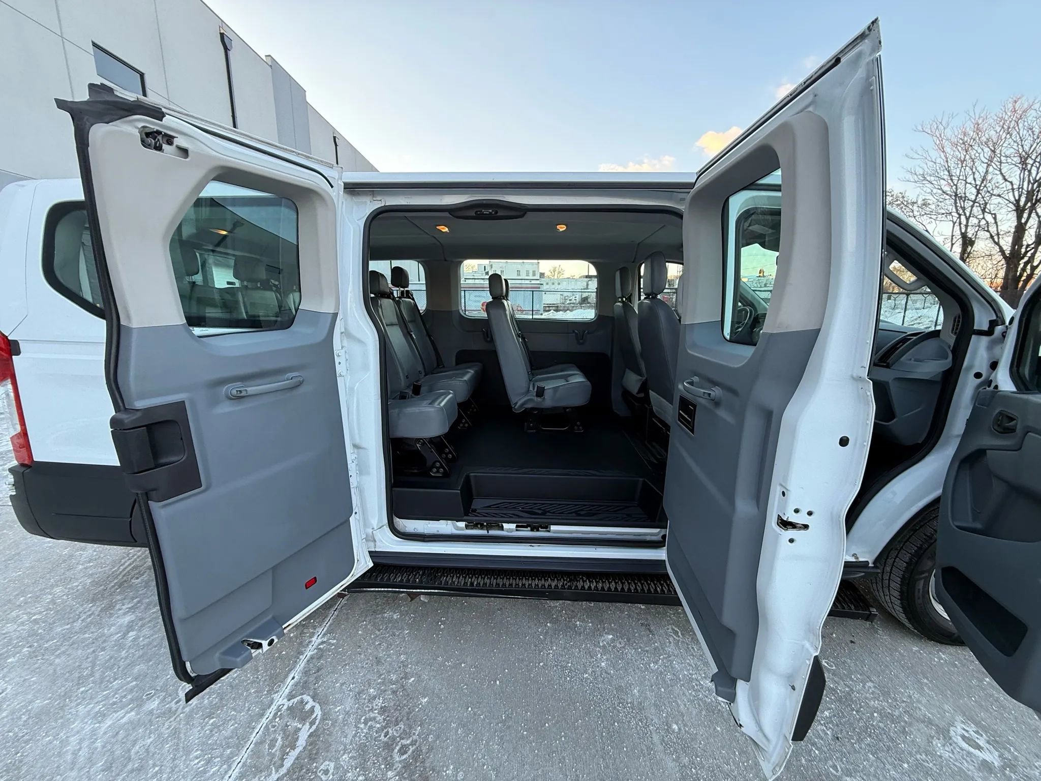 Used 2015 Ford Transit 150 XL image 26