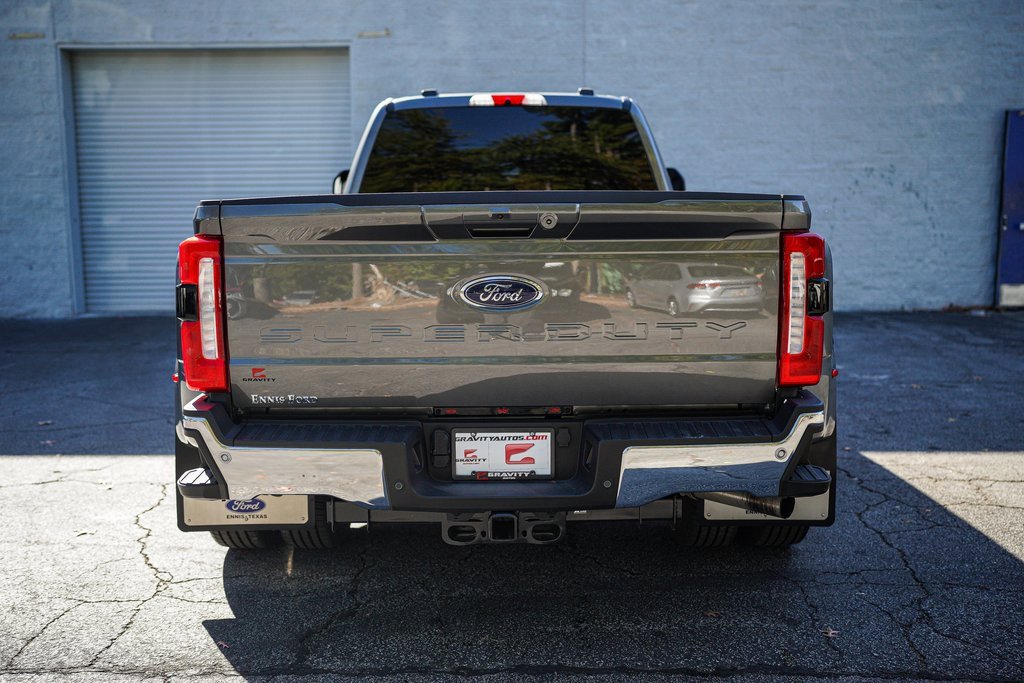 Used 2025 Ford F350 Lariat image 13