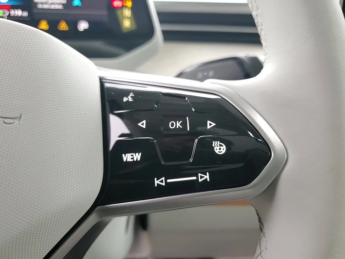 New 2025 Volkswagen ID. Buzz 1st Edition image 20