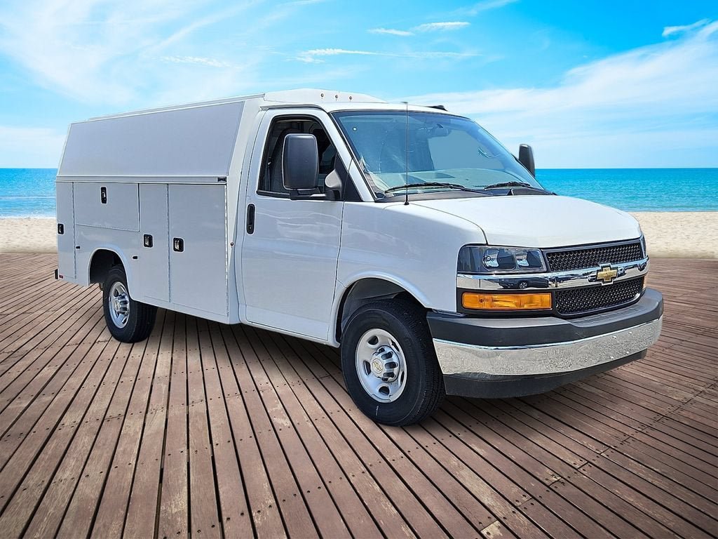 New 2025 Chevrolet Express 3500 w/ Power Convenience Package RWD image 2