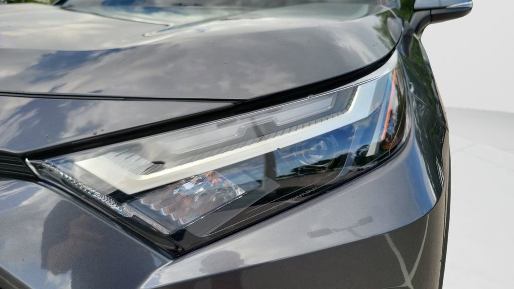 Certified 2025 Toyota RAV4 XLE w/ Convenience Package FWD image 23