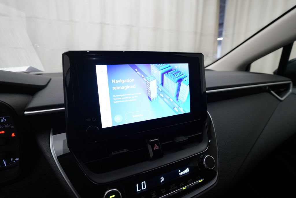 Used 2023 Toyota Corolla LE FWD image 6
