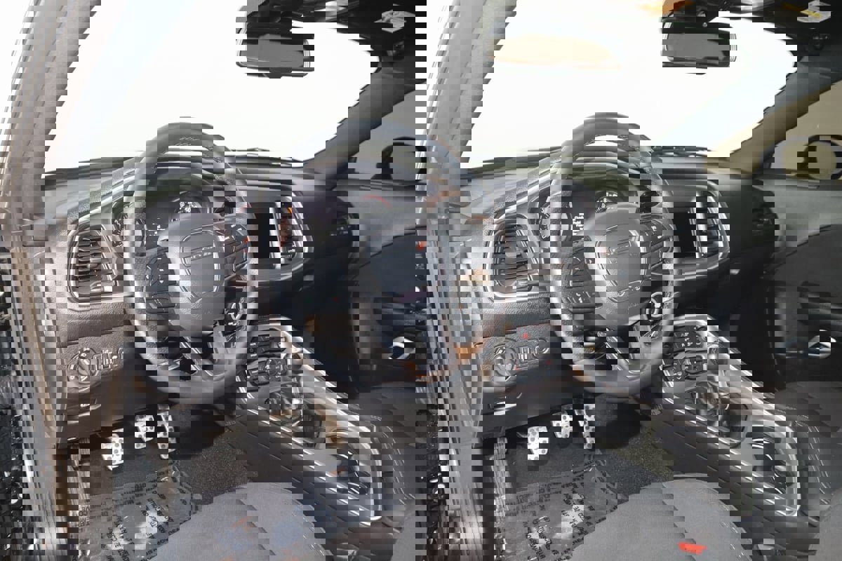 Used 2022 Dodge Challenger R/T w/ Blacktop Package image 30