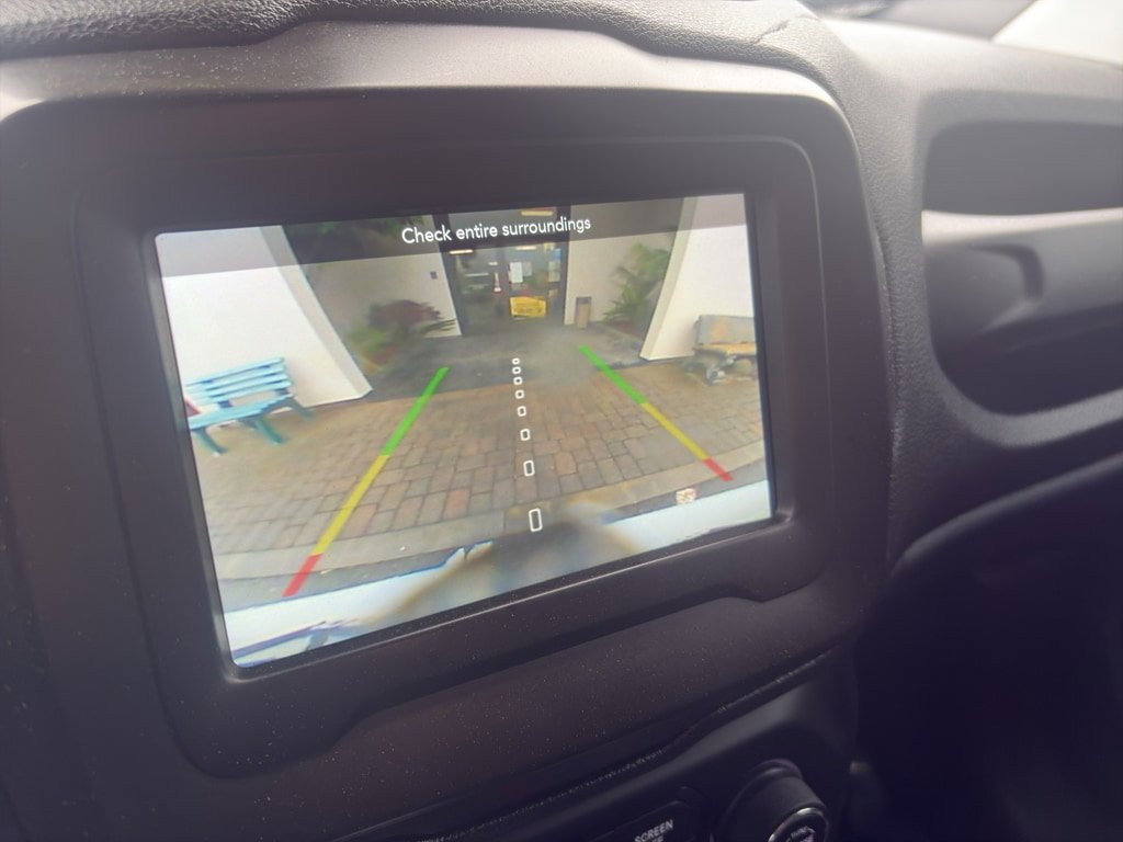 Used 2019 Jeep Renegade Trailhawk w/ LED Lighting Group AWD/4WD image 14