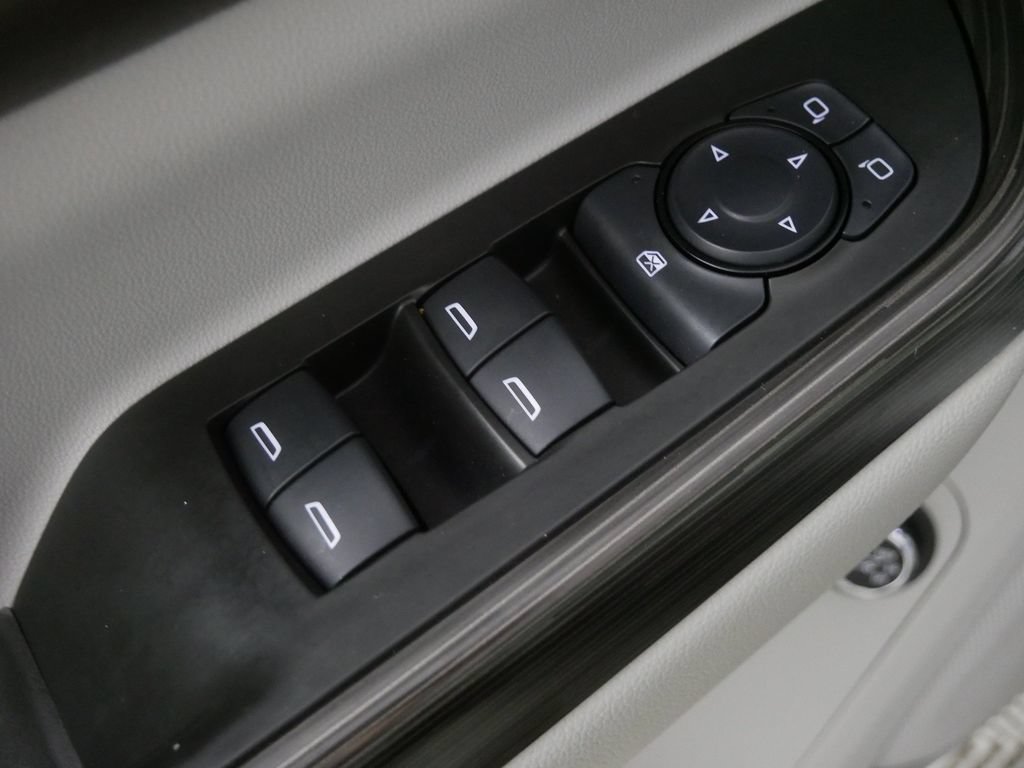 Used 2017 GMC Acadia SLT AWD/4WD image 17