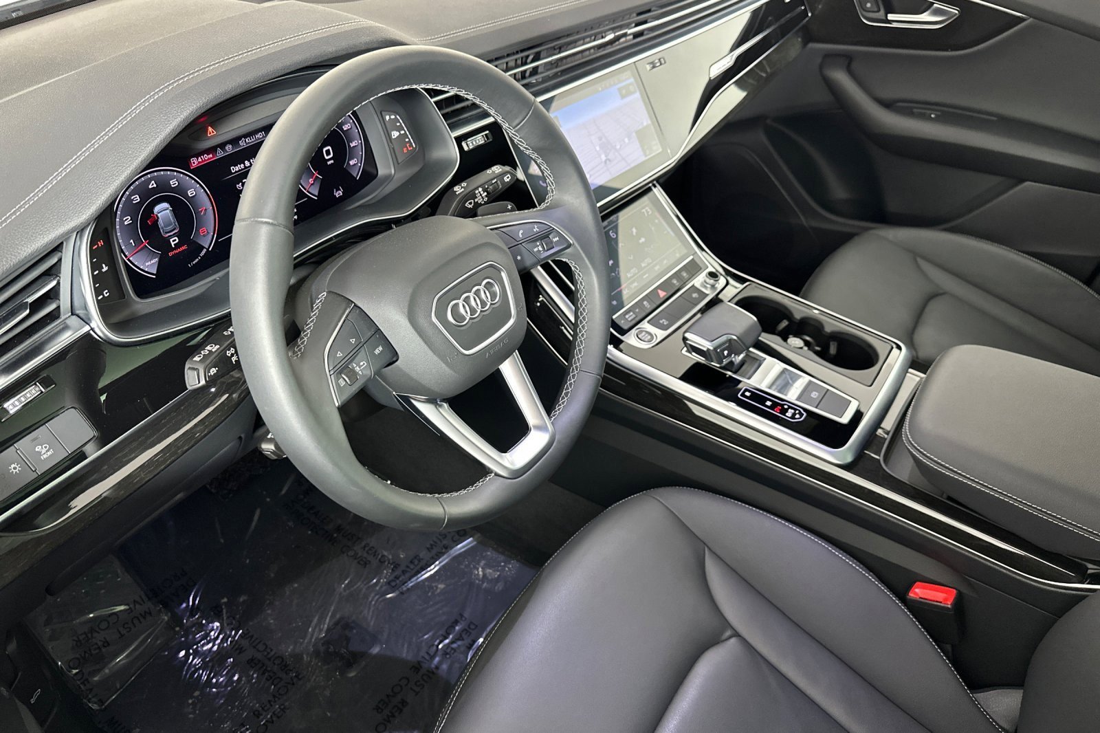 Used 2025 Audi Q8 Premium w/ Black Optic Package image 9