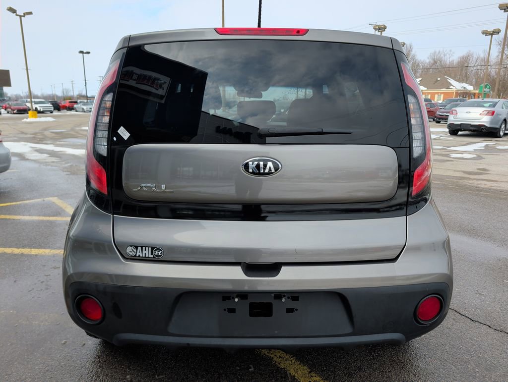 Used 2017 Kia Soul image 6