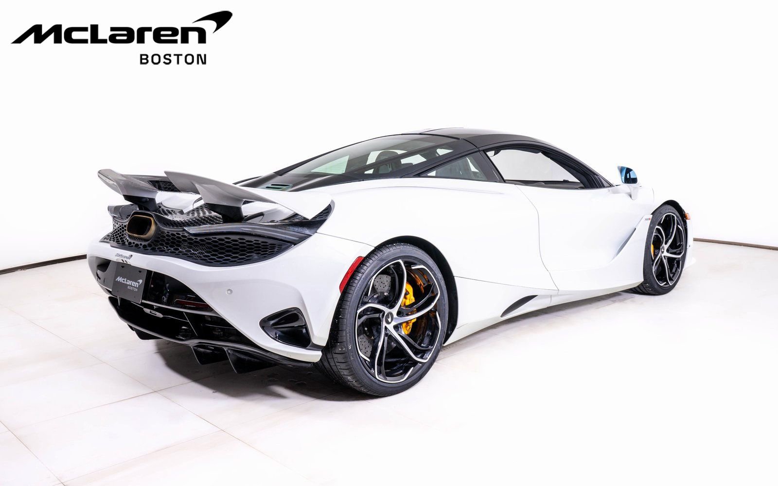 Used 2025 McLaren 750S image 5