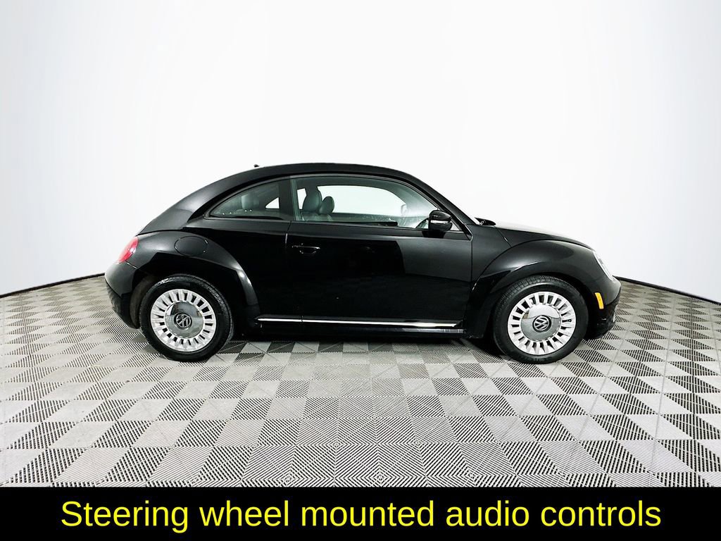 Used 2014 Volkswagen Beetle 2.5 image 11