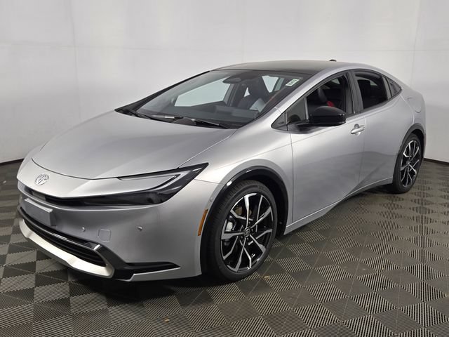 New 2026 Toyota Prius Plug-In Hybrid FWD video 3