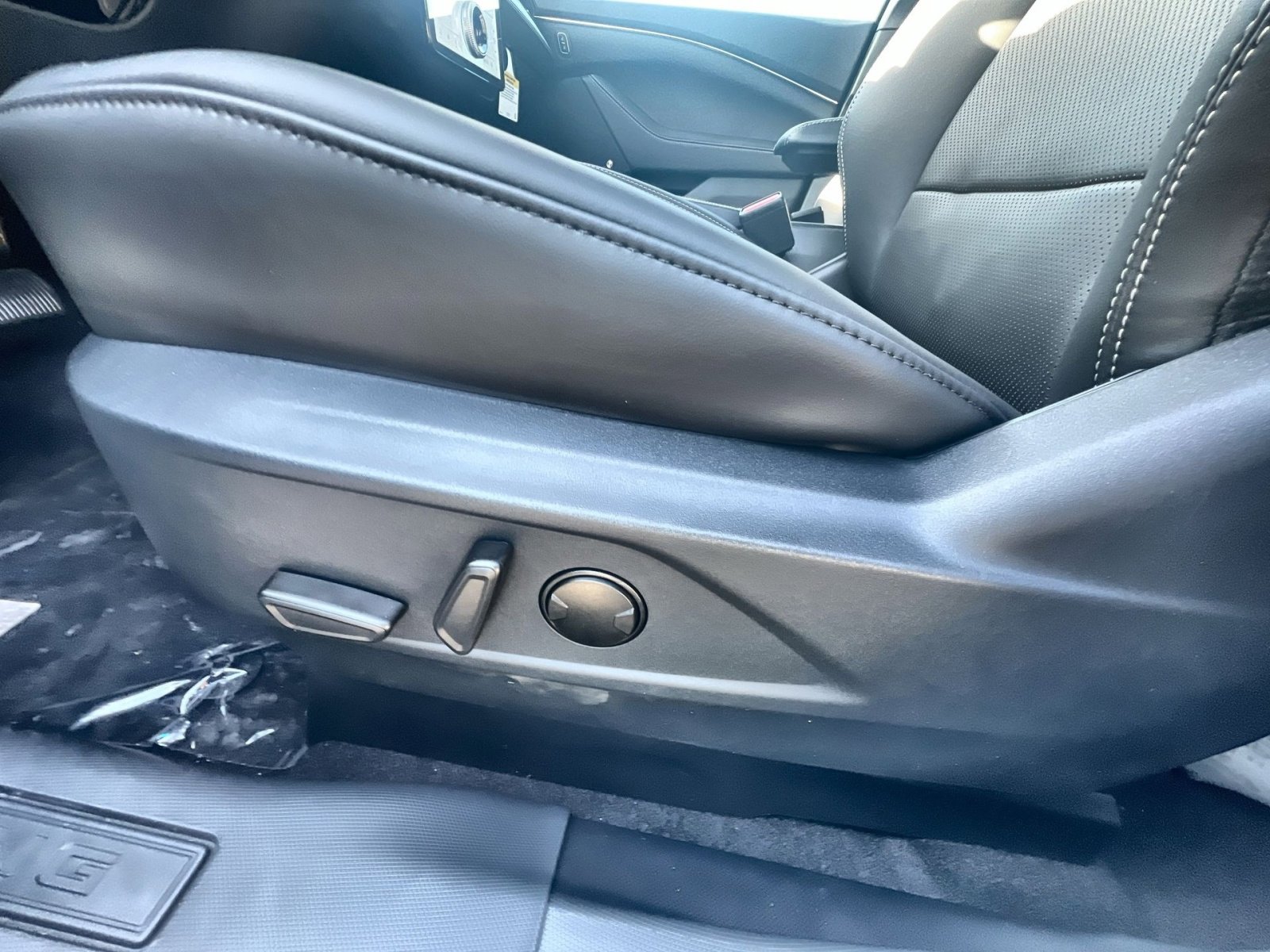 New 2025 Ford Mustang Mach-E Premium image 14