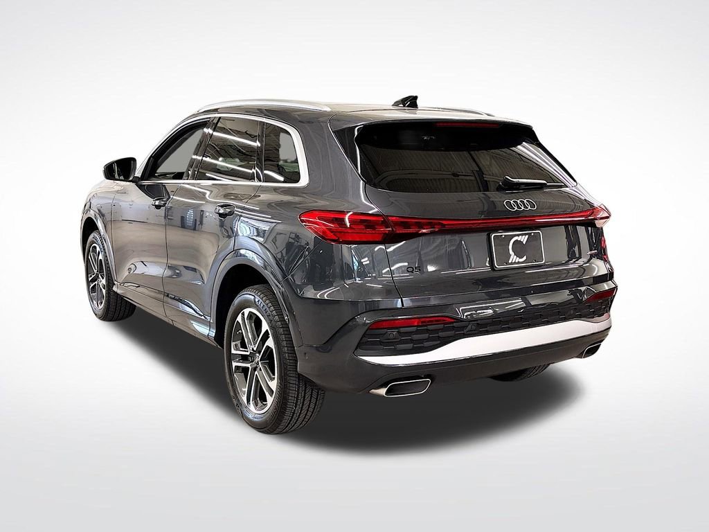 Used 2025 Audi Q5 Premium Plus w/ Premium Plus AWD/4WD image 3