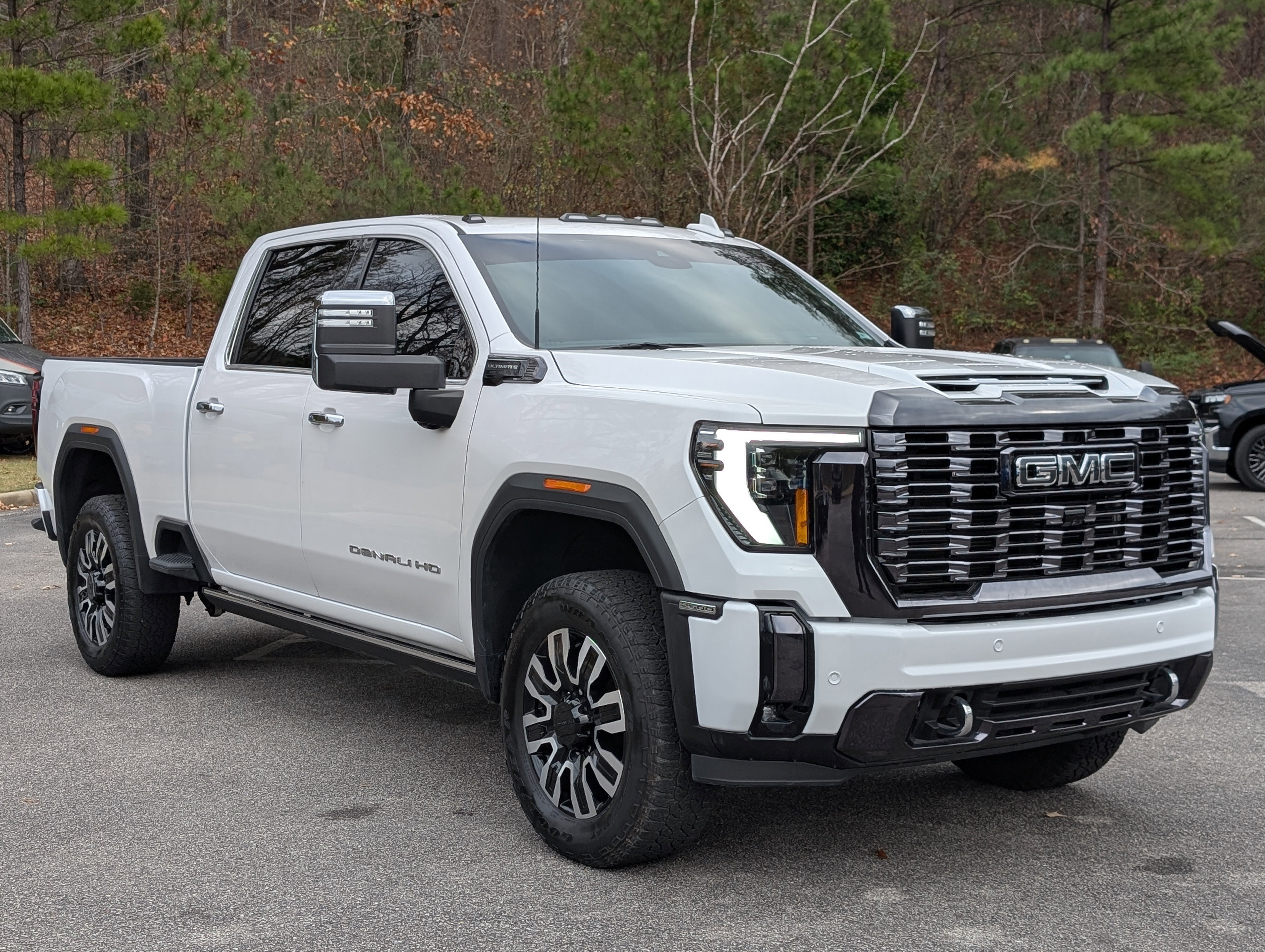 Used 2024 GMC Sierra 2500 Denali Ultimate w/ Max Trailering Package image 11