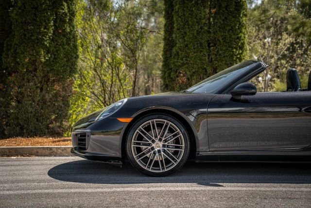 Used 2019 Porsche 911 Carrera image 9