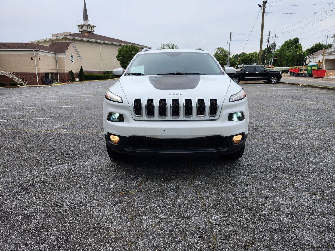 Used 2016 Jeep Cherokee Latitude AWD/4WD image 3