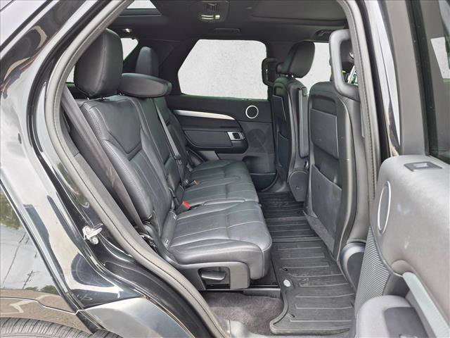 Used 2020 Land Rover Discovery Landmark AWD/4WD image 20