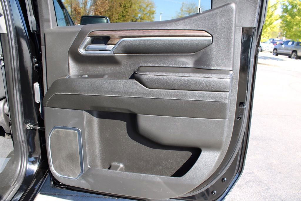 Used 2023 Chevrolet Silverado 1500 LT image 22