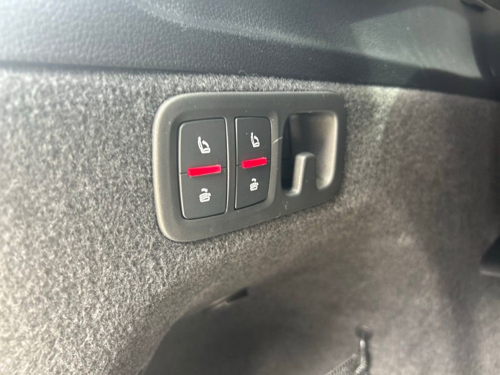 Used 2023 Audi Q7 2.0T Premium w/ Towing Package image 44