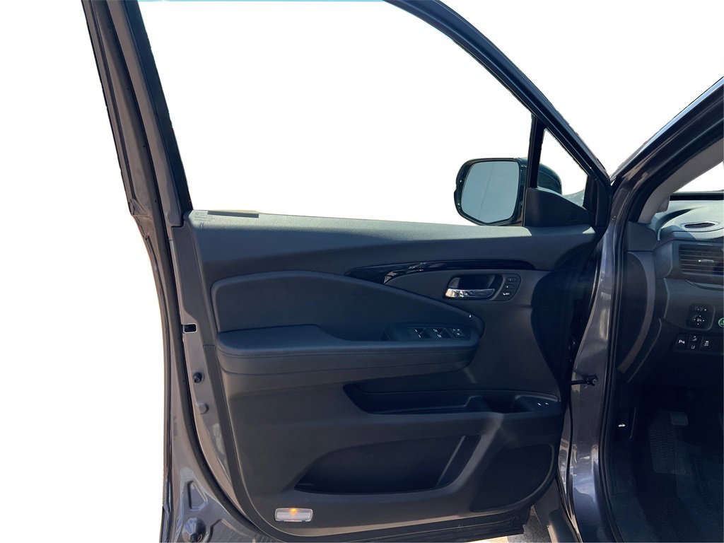 Used 2022 Honda Pilot Touring image 21