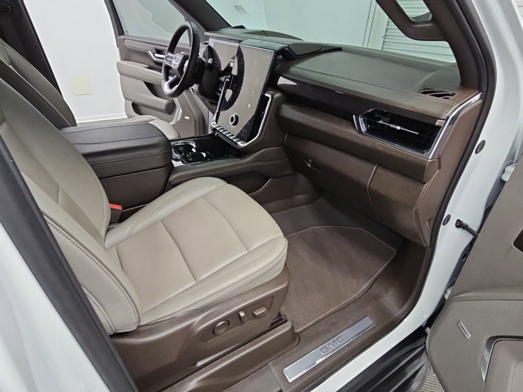 Used 2025 GMC Yukon XL Elevation RWD image 40