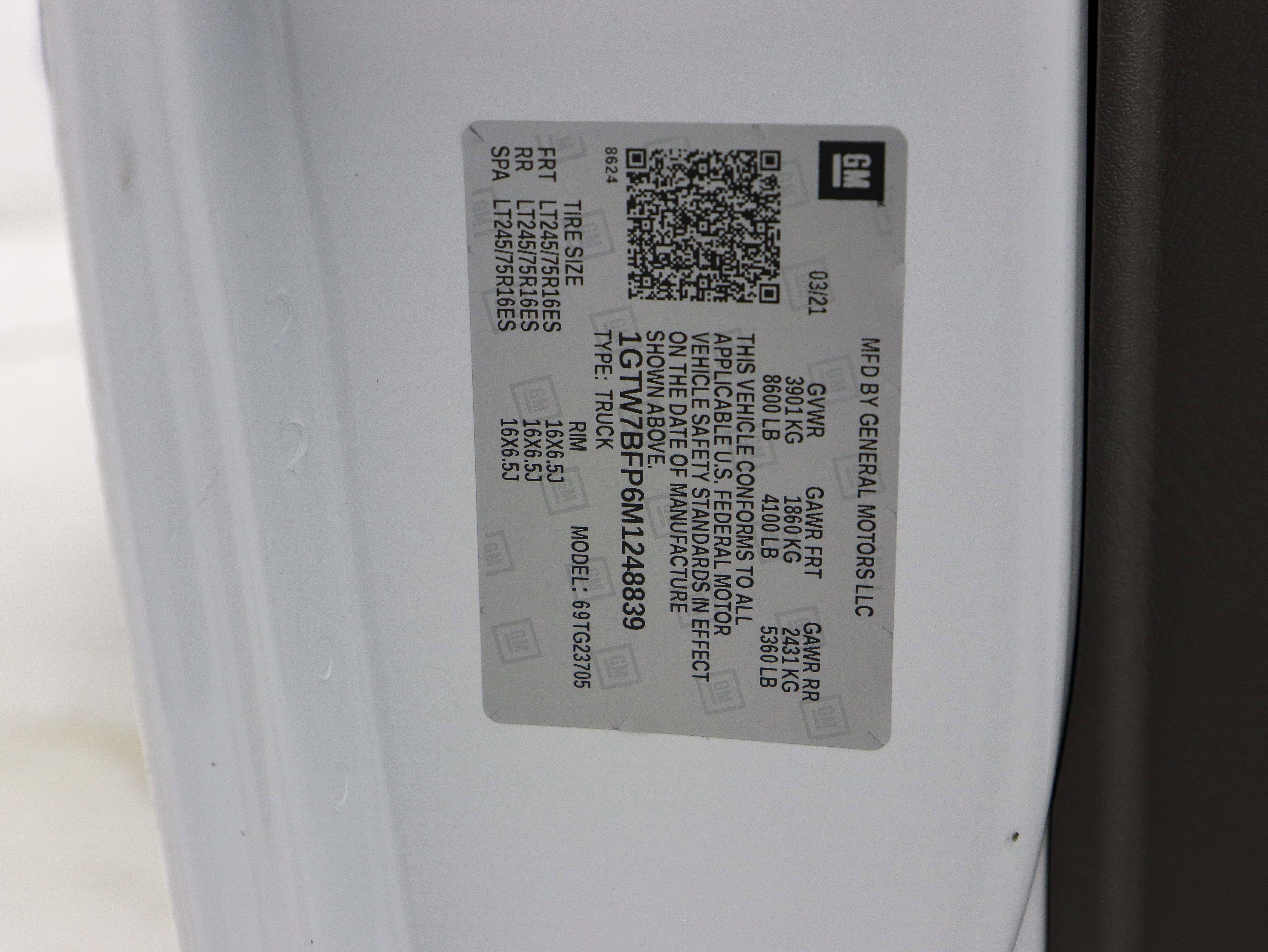 Used 2021 GMC Savana 2500 Extended w/ Driver Convenience Package image 31