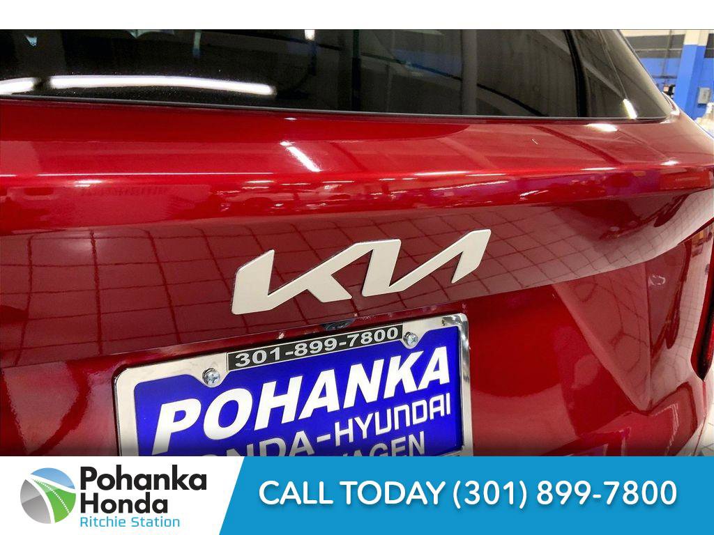 Used 2023 Kia Sorento LX image 32