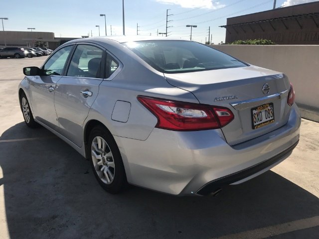 Used 2016 Nissan Altima 2.5 S w/ Power Driver Seat Package FWD image 2