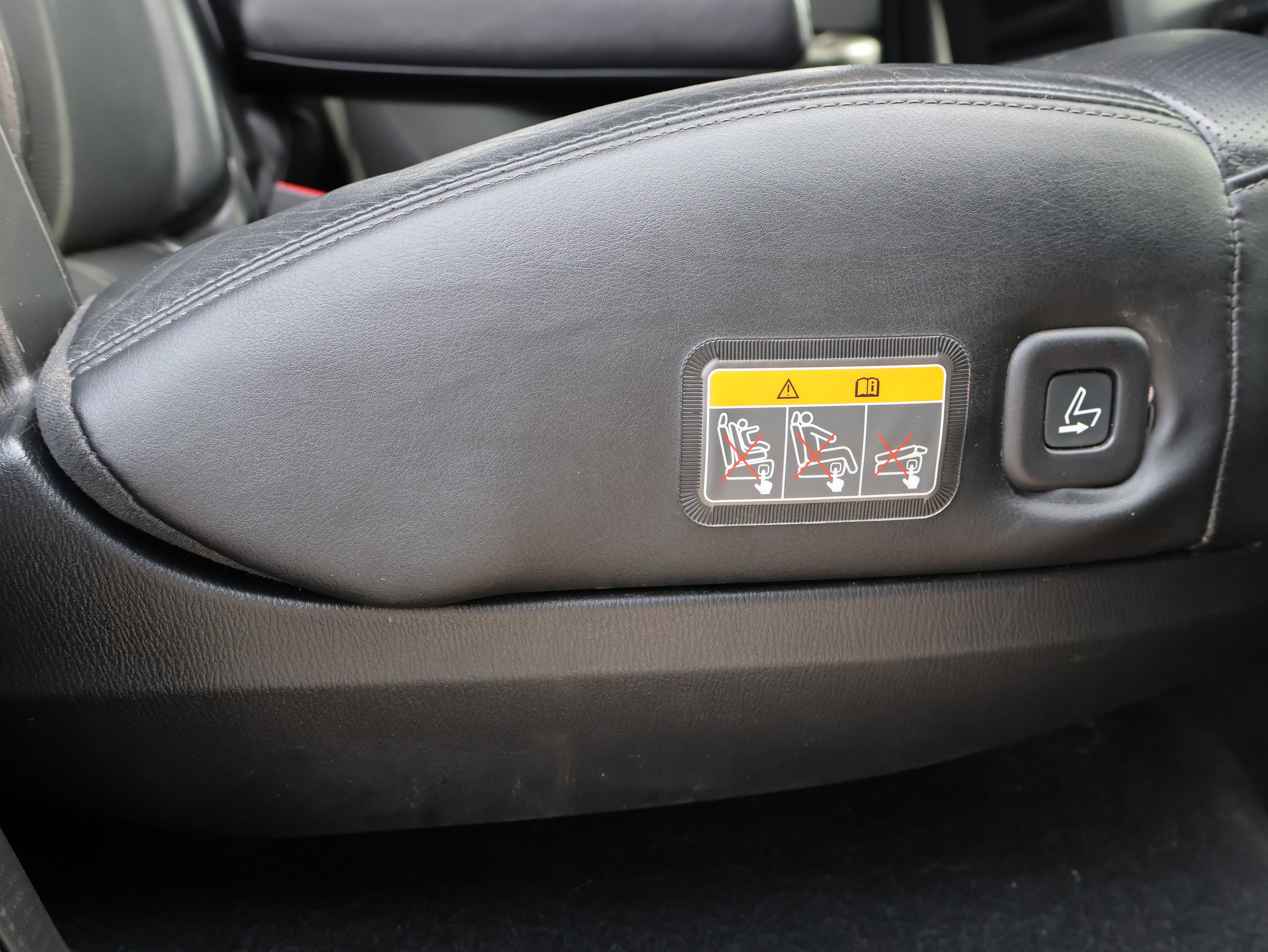 Used 2020 MAZDA CX-9 Touring image 15