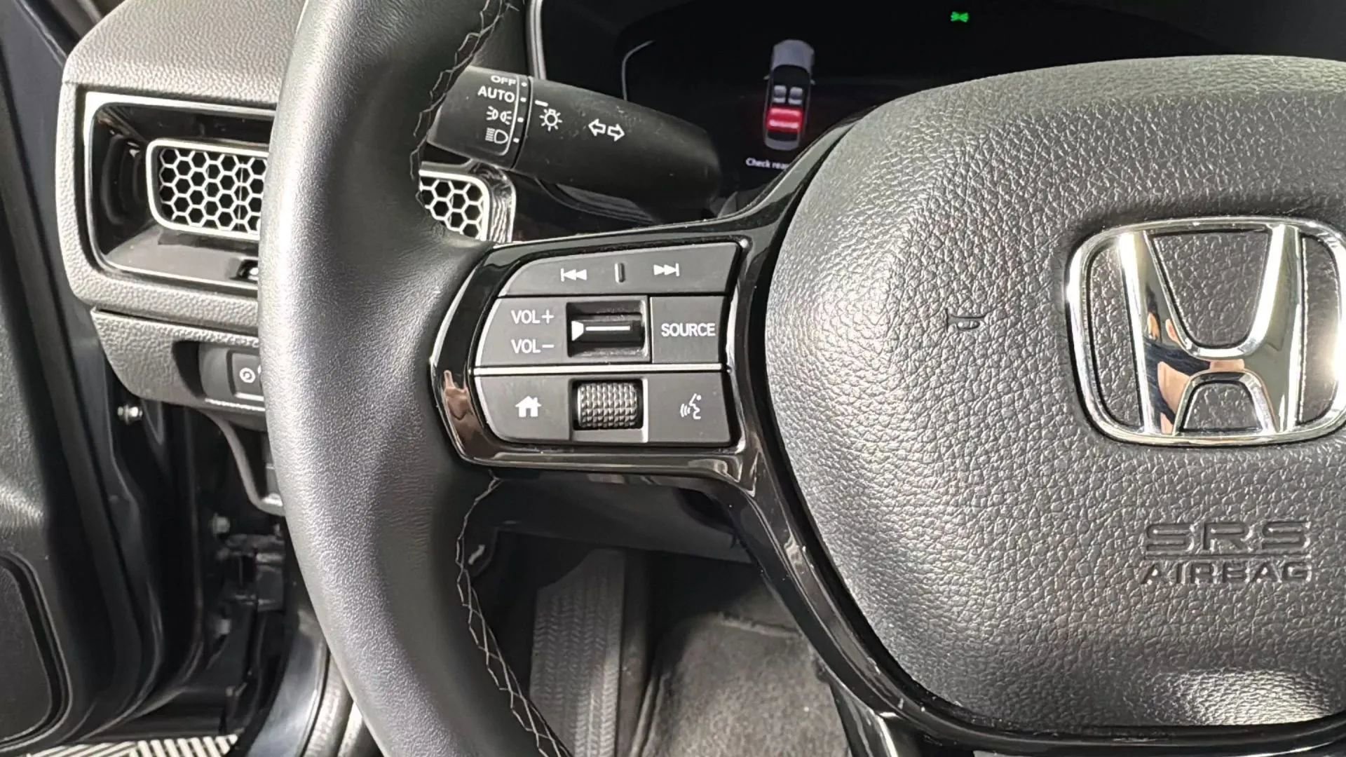 Used 2024 Honda Civic EX image 13