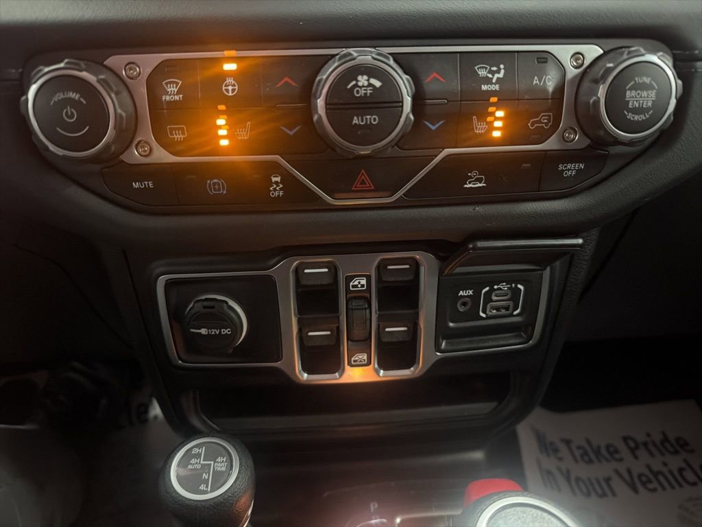 Certified 2025 Jeep Wrangler Sahara 4xe image 15