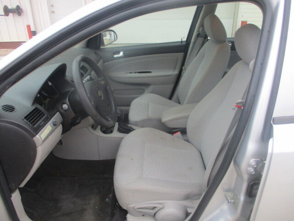 Used 2010 Chevrolet Cobalt LT image 24