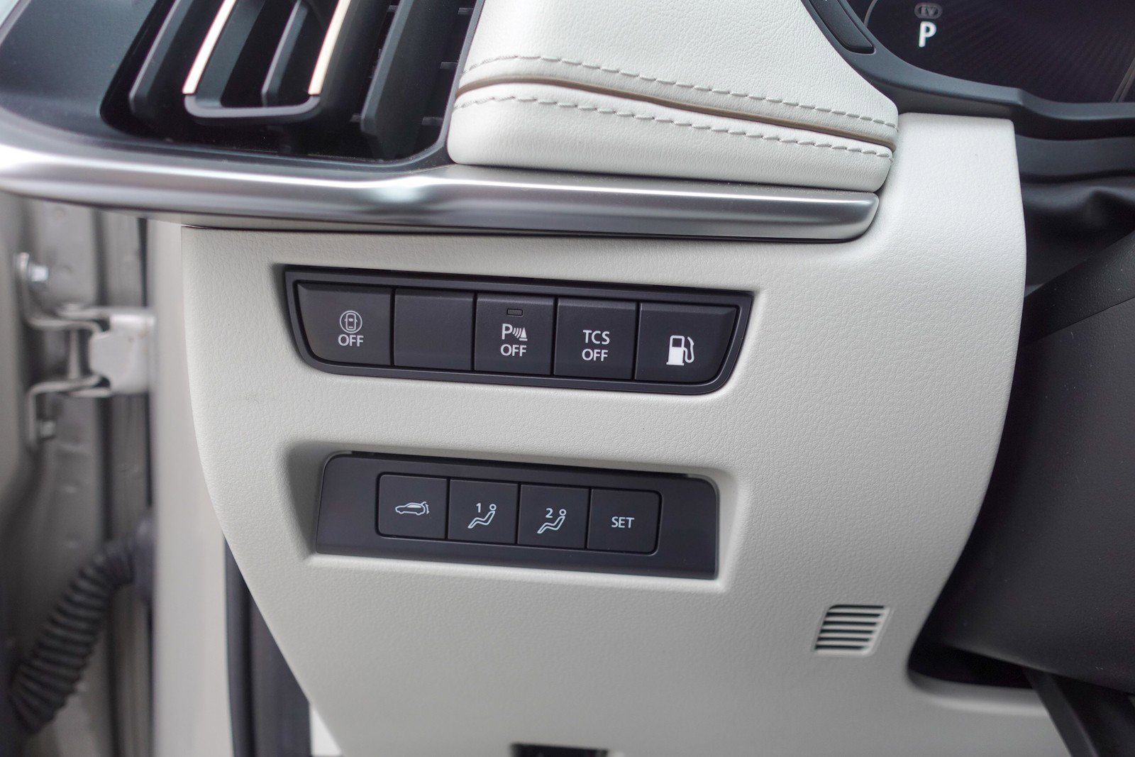 Certified 2024 MAZDA CX-90 Plug-In Hybrid w/ Premium Plus image 15