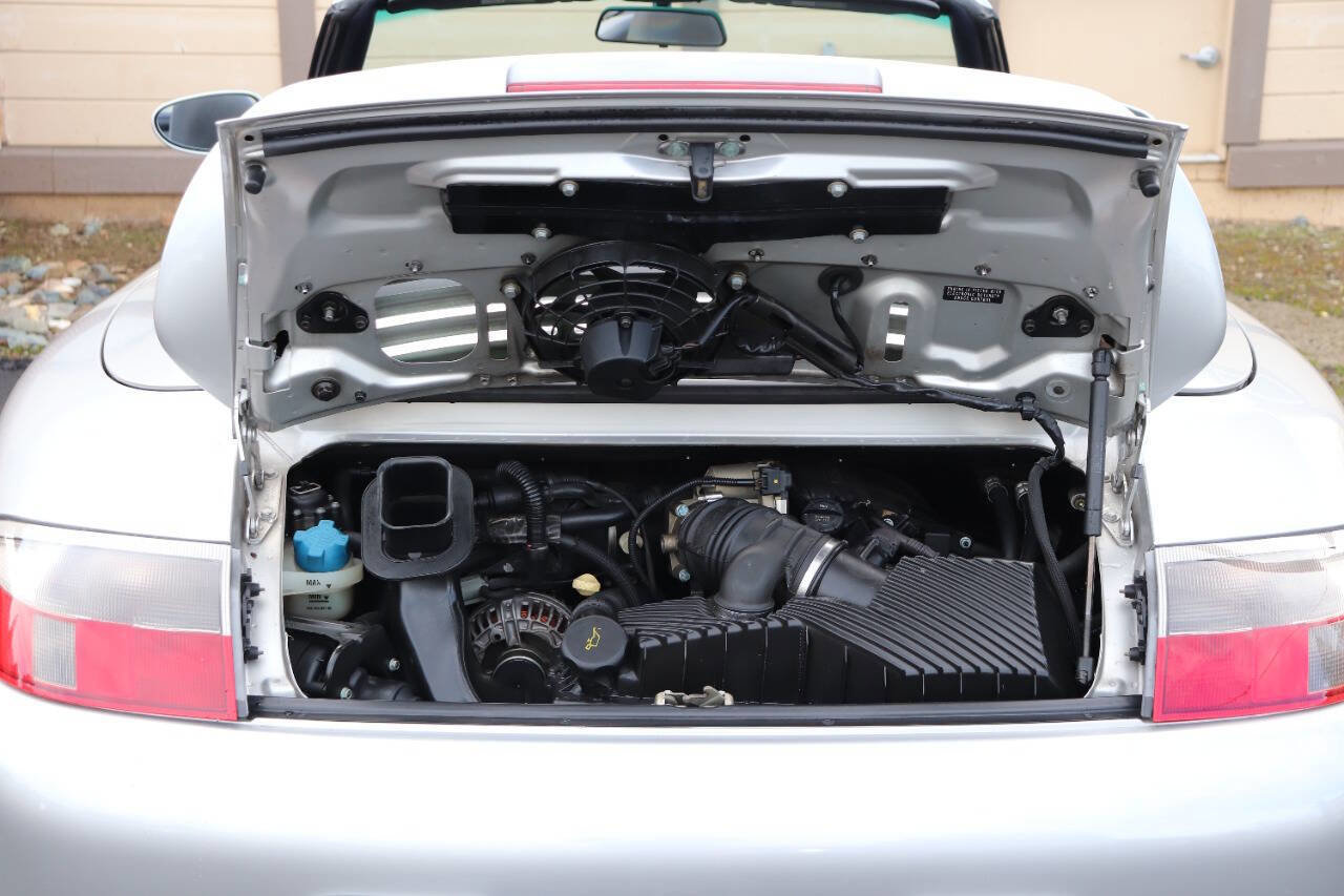 Used 2003 Porsche 911 Carrera 4 image 21