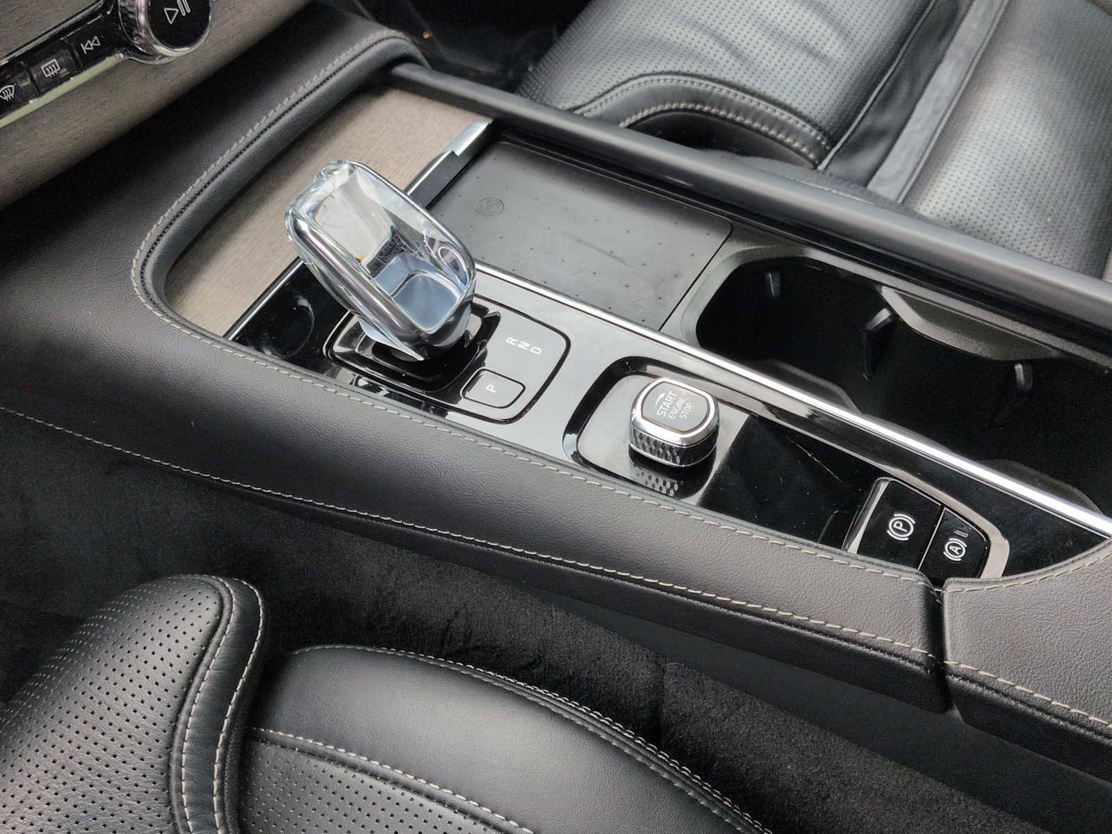 Used 2022 Volvo XC90 T8 Inscription image 33