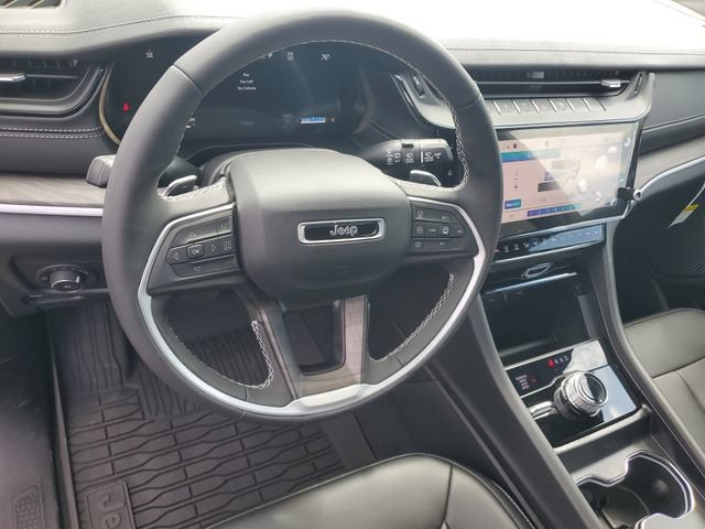 New 2026 Jeep Grand Cherokee L Limited w/ Limited Altitude Package AWD/4WD image 20