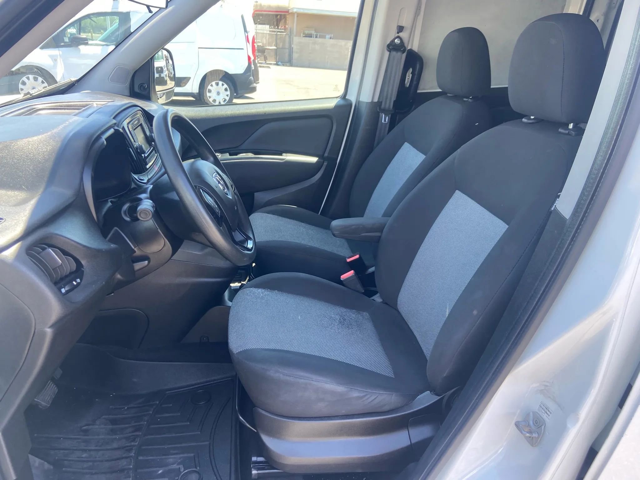 Used 2021 RAM ProMaster City Tradesman image 10