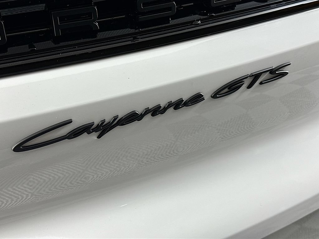 New 2026 Porsche Cayenne GTS AWD/4WD image 34