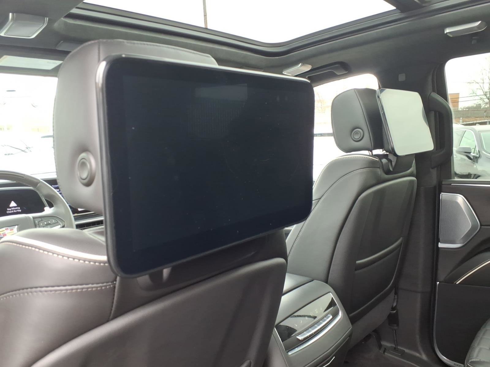 Certified 2023 Cadillac Escalade V w/ LPO, ONYX Package image 16