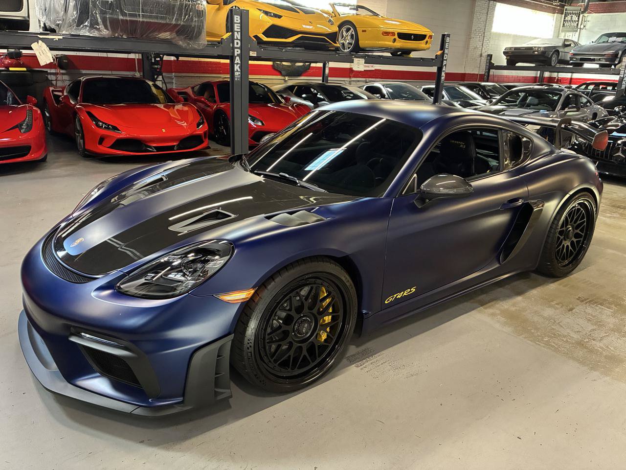 Used 2025 Porsche 718 Cayman GT4 RS RWD image 18