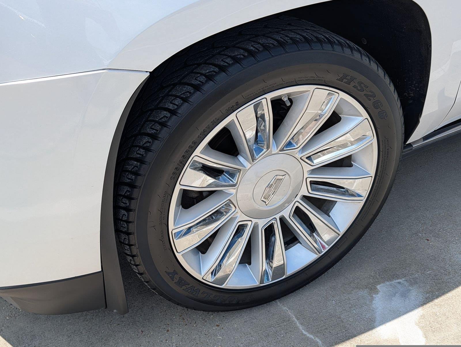 Used 2016 Cadillac Escalade Premium AWD/4WD image 7
